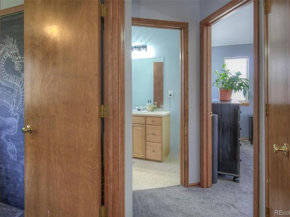 1647 S Newland Street, Lakewood CO 80232