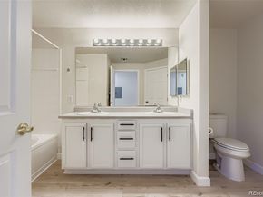 7440 S Blackhawk Street 15103, Englewood CO 80112