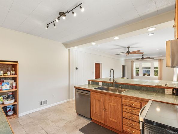 990 Ingalls Street, Lakewood CO 80214