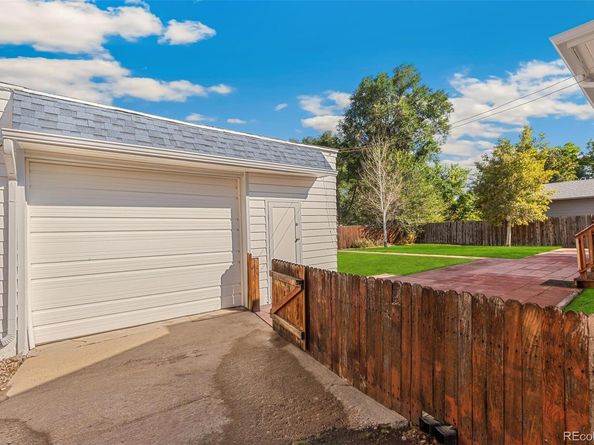 990 Ingalls Street, Lakewood CO 80214