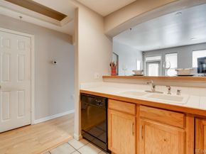 1747 N Pearl Street 103, Denver CO 80203