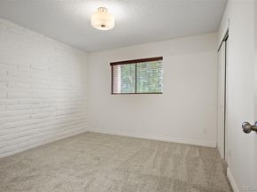 1060 S Parker Road 23, Denver CO 80231