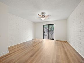 1060 S Parker Road 23, Denver CO 80231