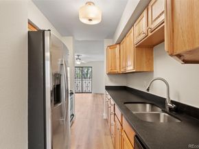 1060 S Parker Road 23, Denver CO 80231