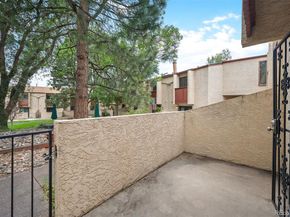 1060 S Parker Road 23, Denver CO 80231