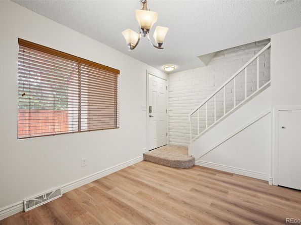 1060 S Parker Road 23, Denver CO 80231