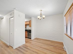 1060 S Parker Road 23, Denver CO 80231