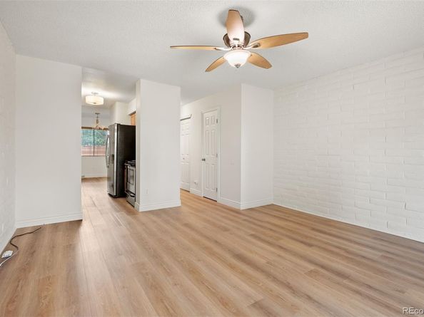 1060 S Parker Road 23, Denver CO 80231