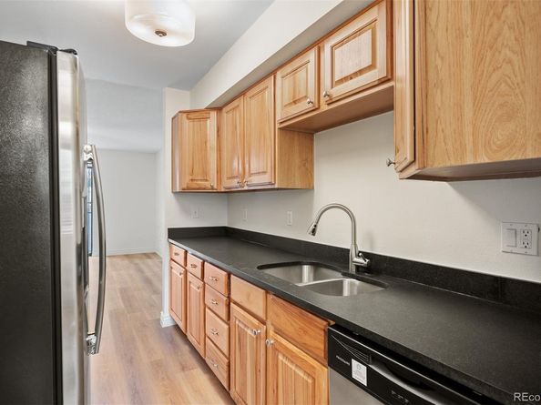 1060 S Parker Road 23, Denver CO 80231