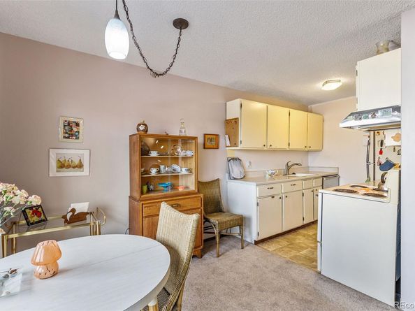 1233 N Ogden Street 302, Denver CO 80218