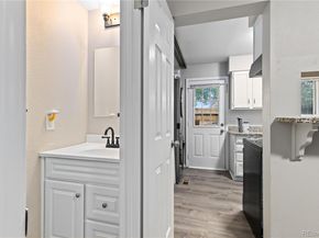 2297 S Jasper Way B, Aurora CO 80013
