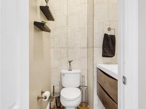 2527 Tremont Place, Denver CO 80205