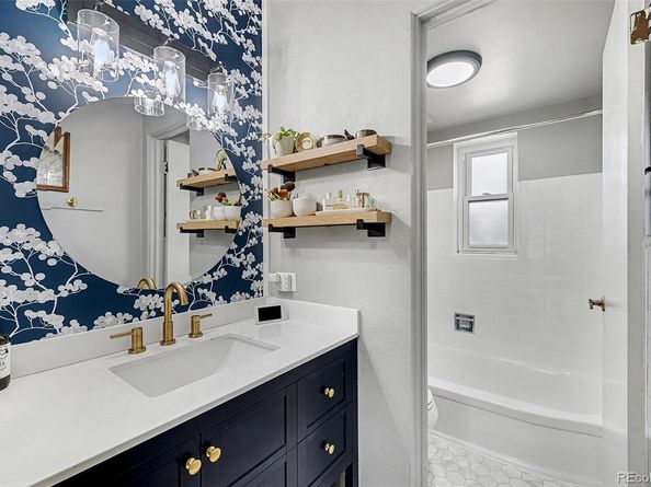 836 Dexter Street 205, Denver CO 80220