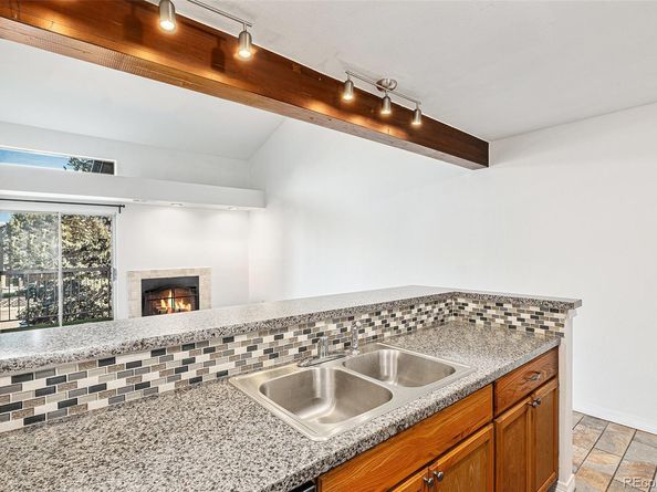 2575 S Syracuse Way M307, Denver CO 80231