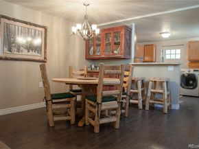 3279 S Pearl Street, Englewood CO 80113