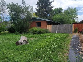 2490 Lewis Street, Lakewood CO 80215