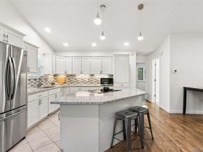 993 S Oakland Court, Aurora CO 80012