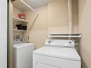 993 S Oakland Court, Aurora CO 80012