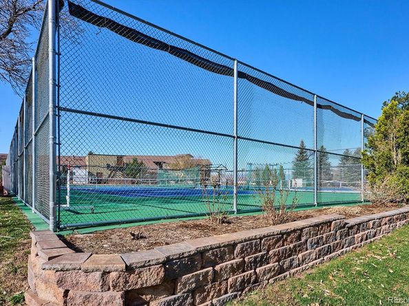 3184 S Heather Gardens Way 403, Aurora CO 80014