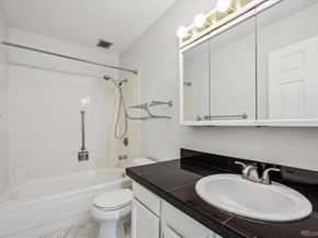 3184 S Heather Gardens Way 403, Aurora CO 80014