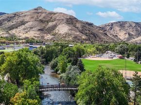 533 Canyon View Drive, Golden CO 80403