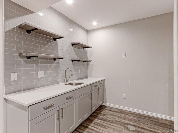 2474 Ravenswood Court, Longmont CO 80504