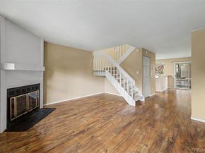 Undisclosed Address #4625592, Aurora CO 80015