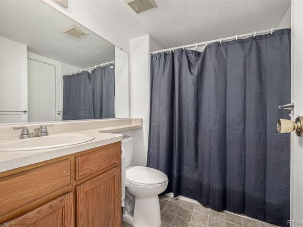 8335 Fairmount Drive 4102, Denver CO 80247