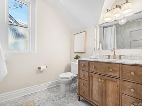 1042 S Pearl Street, Denver CO 80209