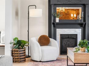 1042 S Pearl Street, Denver CO 80209