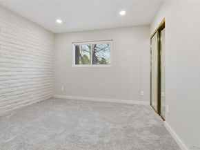 1060 S Parker Road 27, Denver CO 80231