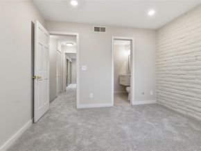 1060 S Parker Road 27, Denver CO 80231