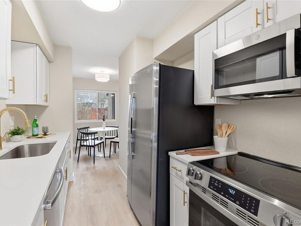 1060 S Parker Road 27, Denver CO 80231