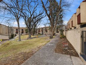 1060 S Parker Road 27, Denver CO 80231