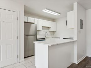 13095 W Cedar Drive 302, Lakewood CO 80228