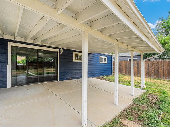 825 Zion Street, Aurora CO 80011