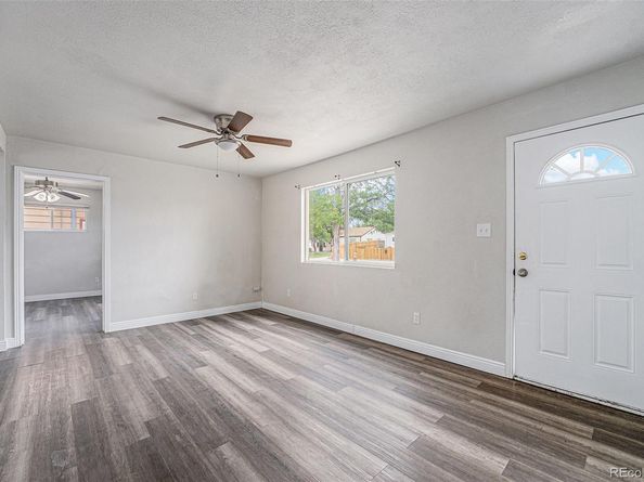 825 Zion Street, Aurora CO 80011