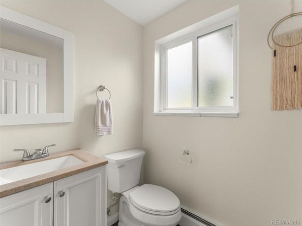 1590 E Easter Avenue, Centennial CO 80122