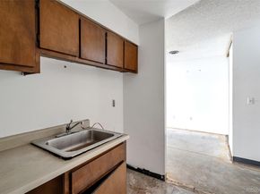 4110 Hale Parkway 2J, Denver CO 80220