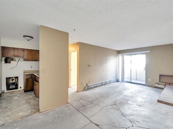 4110 Hale Parkway 2J, Denver CO 80220