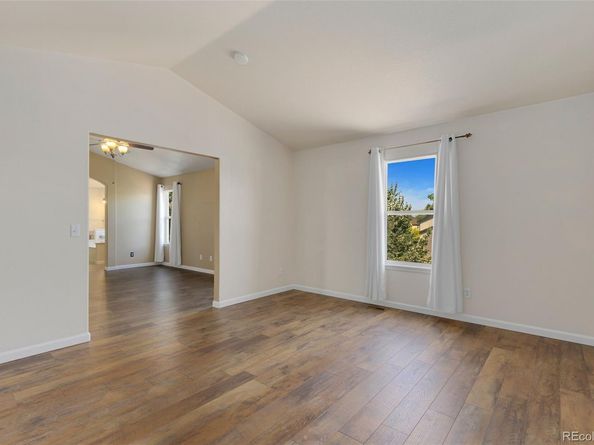 2010 Glenarbor Court, Longmont CO 80504