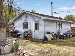 1337 Sharpe Place, Longmont CO 80501