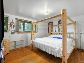 1337 Sharpe Place, Longmont CO 80501