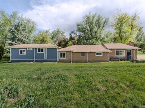 830 S Harlan Street, Lakewood CO 80226