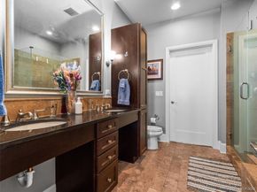 7600 Landmark Way 6042, Englewood CO 80111