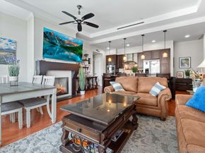 7600 Landmark Way 6042, Englewood CO 80111