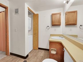 922 S Dearborn Way 8, Aurora CO 80012