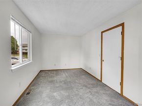 922 S Dearborn Way 8, Aurora CO 80012