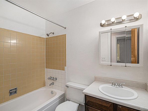 2832 S Mobile Street, Aurora CO 80013