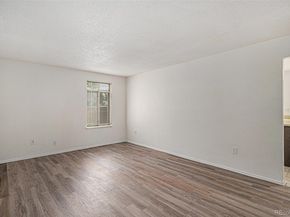 2832 S Mobile Street, Aurora CO 80013